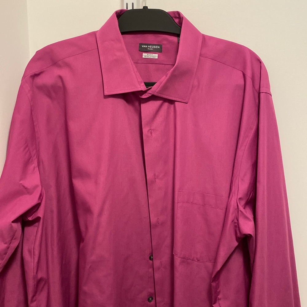 *SALE* Magenta mens Van Heusen dress shirt. 18 1/2. 34/35.